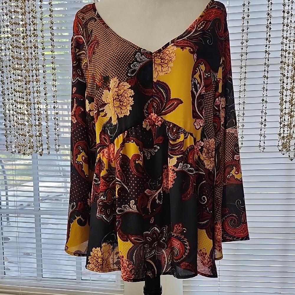 Unique Spectrum Vibrant Floral V-Neck Blouse
